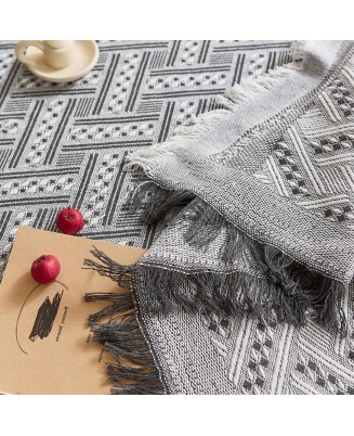 Woven Jacquard Tablecloth Woven Jacquard Tablecloth